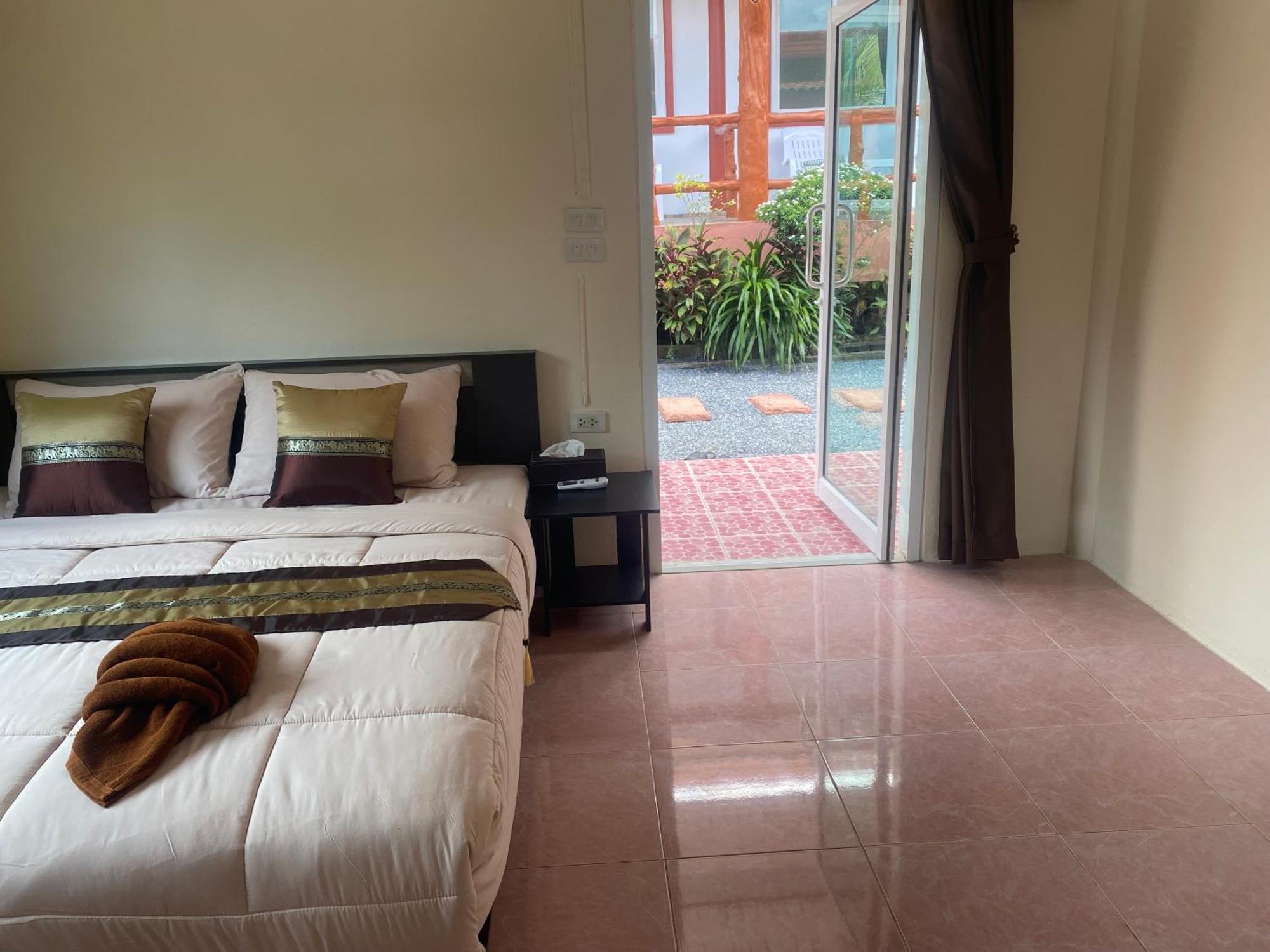 Arya Bungalow Ko Lanta Esterno foto