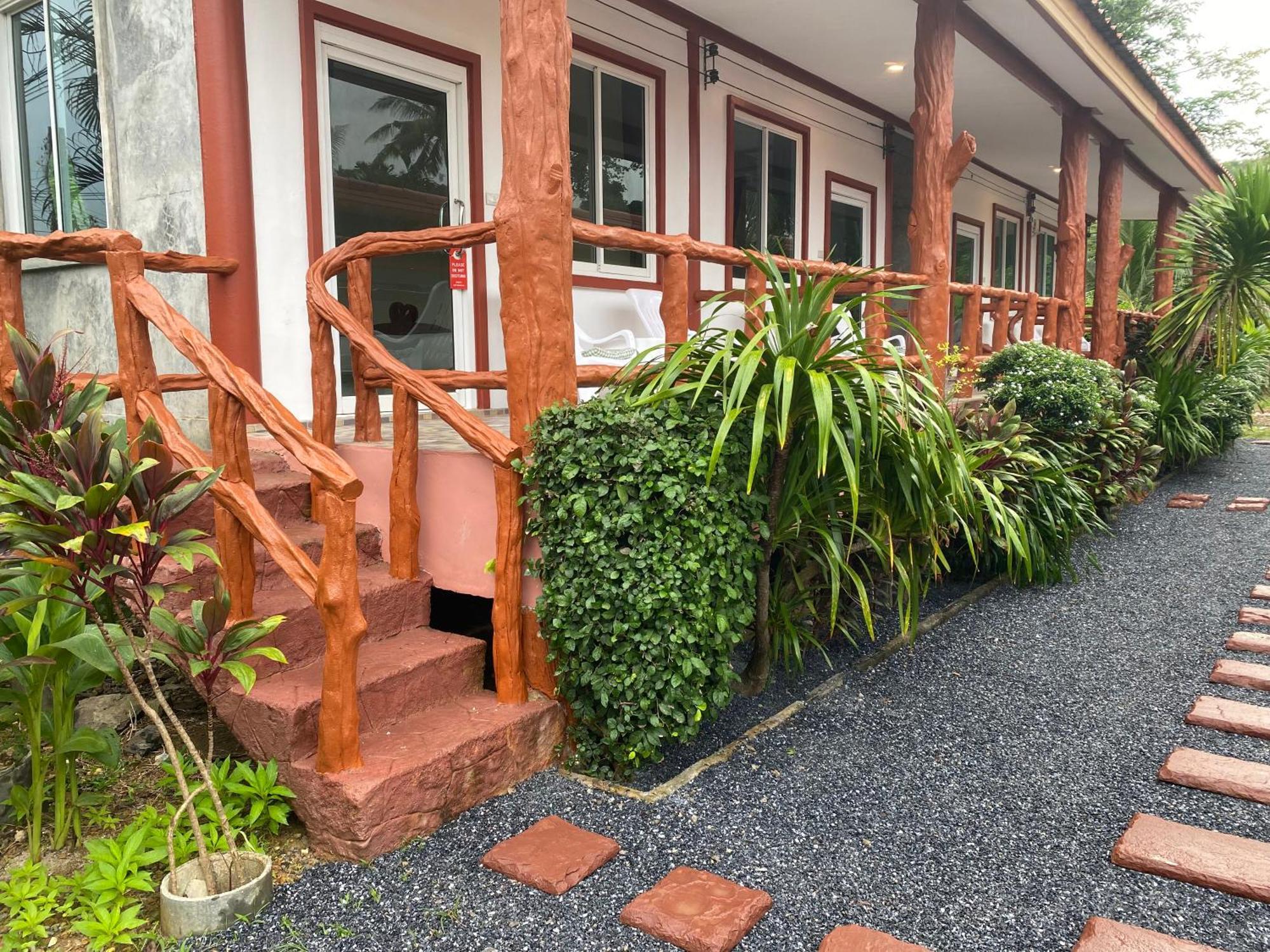 Arya Bungalow Ko Lanta Esterno foto
